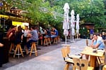 Ce fraier! Patronul clubului Expirat cumpăra pastile din UK, în loc să ceară de la oricine din club