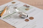 Cei mai ieftini furnizori de energie electrică după liberalizarea pieței din 1 iulie. Cum să alegi oferta potrivită pentru tine