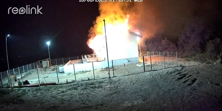 Incendiu provocat de un bărbat cu probleme psihice, la stația de epurare din Măgurele. Primăria acuză „intenții criminale”