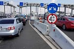 Românii își redescoperă țara căutând un loc unde să poată traversa Dunărea la bulgari