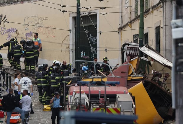 Fotografia pe care un cuplu a postat-o cu câteva momente înainte de tragedia de la Lisabona