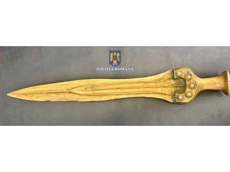 sabie din epoza bronzului foto ipj bacau png