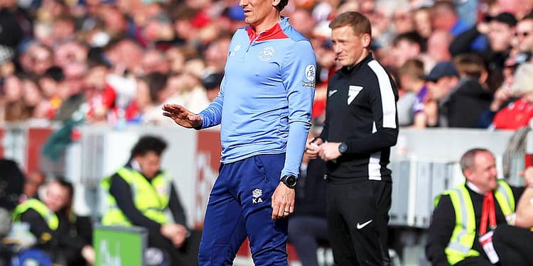 Antrenorul de faze fixe a fost promovat „principal” în Premier League!