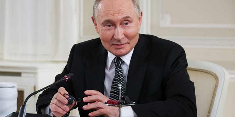 Oligarhii ruși îi forțează mâna lui Vladimir Putin, după ce s-au plâns că economia țării e în corzi