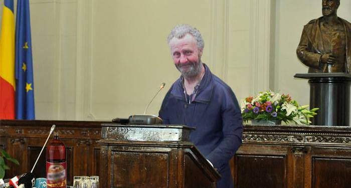 Nea Costel critică risipa de la Apele Române: Banii ăia puteau merge la Ţuicile Române!