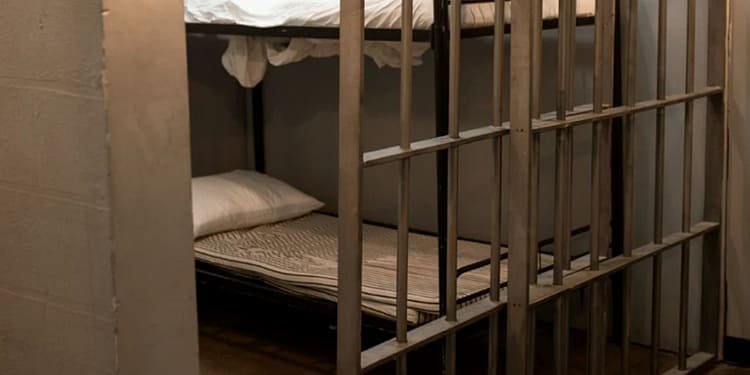 Moarte suspectă a unui român într-o închisoare din Italia. Nu este exclusă varianta unui omor