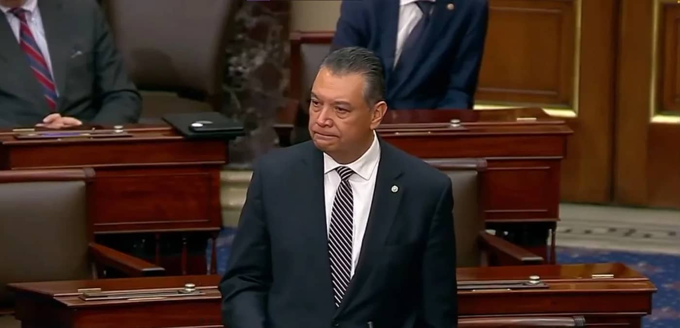 Senatorul democrat din California, Alex Padilla, în plenul Senatului american FOTO: Captură video