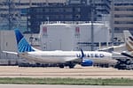 Un avion Boeing 737 a aterizat de urgență în Japonia după ce la bord a fost semnalat un incendiu