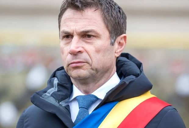 DNA percheziționează casa și biroul primarului liberal al Mangaliei. Edilul ar fi luat șpagă