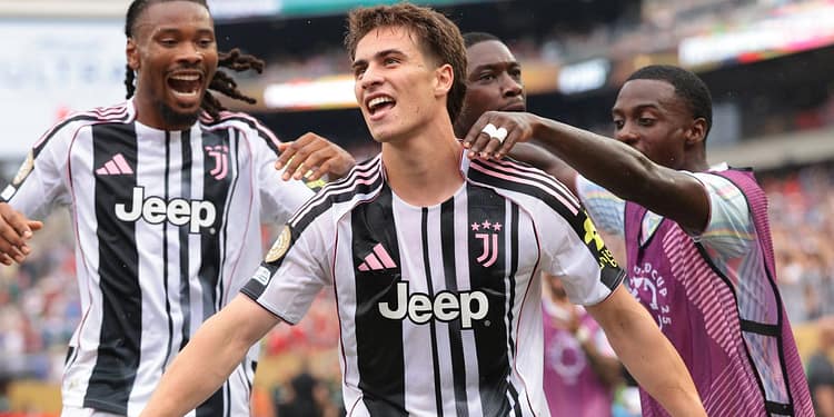 Ce notă uriașă a primit Kenan Yildiz Șampiyon după hat-trick-ul din Juventus -1 de la FIFA Club World Cup!