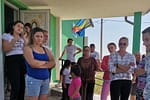 Comasarea școlilor în Olt: elevi de 7 ani puși pe drumuri lungi pentru a învăța. „Și de aici au ieșit oameni mari, să știți! Vrem aici”