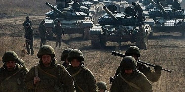 Rusia își epuizează stocurile de armament autohton din perioada sovietică. Moscova, tot mai dependentă de Coreea de Nord și China