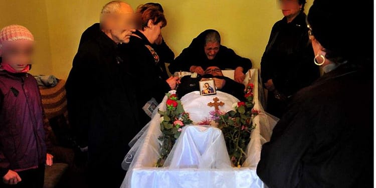 Trist. A plecat dintre noi și ultimul român care știa ce sunt alea Rusaliile!