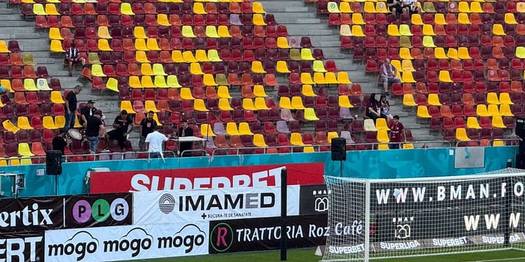 Galeria Rapidului încalcă regulamentul FRF la derby-ul cu FCSB?! Detaliul surprins pe Arena Națională