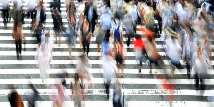 Zeci de mii de job-uri rămân neocupate în România: în ce domenii angajatorii caută cu disperare oameni