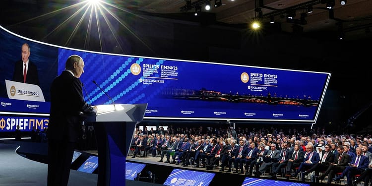 Putin spune în ce condiții s-ar întâlni cu Zelenski. Răspunsul dat de liderul de la Kremlin privind atacul asupra Kievului