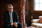Ambasadorul britanic la Washington, demis cu scandal chiar înaintea vizitei lui Trump. Legăturile sale cu Jeffrey Epstein ar putea dinamita relaţiile cu SUA