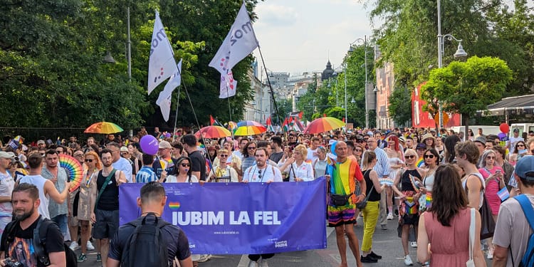 Prezență „surpriză” la marșul Bucharest PRIDE 2025 / galerie foto