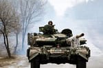 România e pregătită pentru un atac rusesc. S-a dublat preţul rovinietei pentru tancuri