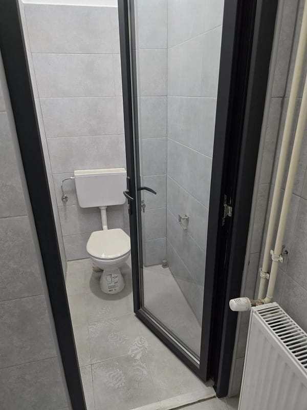 Piața agroalimentară recent renovată din zona Valea Pașcani FOTO BIT24