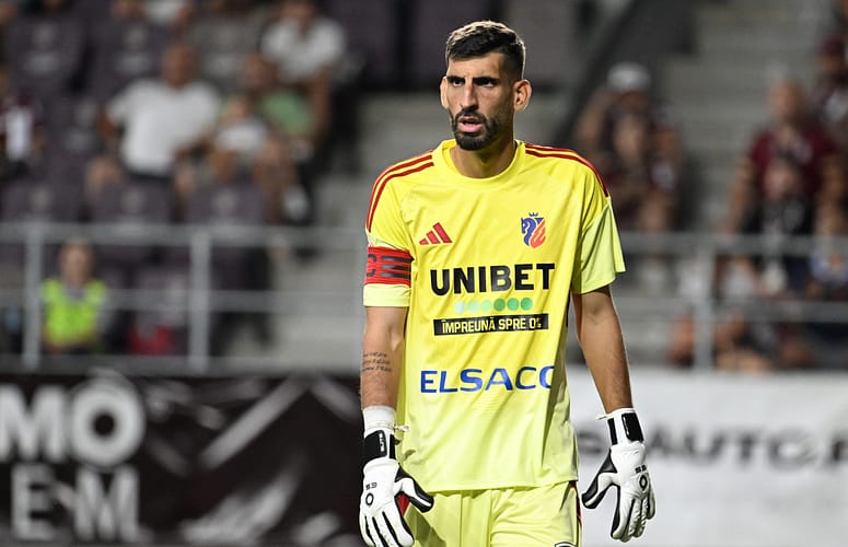 CFR Cluj - FC Botoșani 3-3. Anestis așteaptă o statuie de la Iftime: parade colosale și nota 10 după un meci incredibil în Gruia CFR Cluj - FC Botoșani 3-3. Anestis așteaptă o statuie de la Iftime: parade colosale și nota 10 după un meci incredibil în Gruia