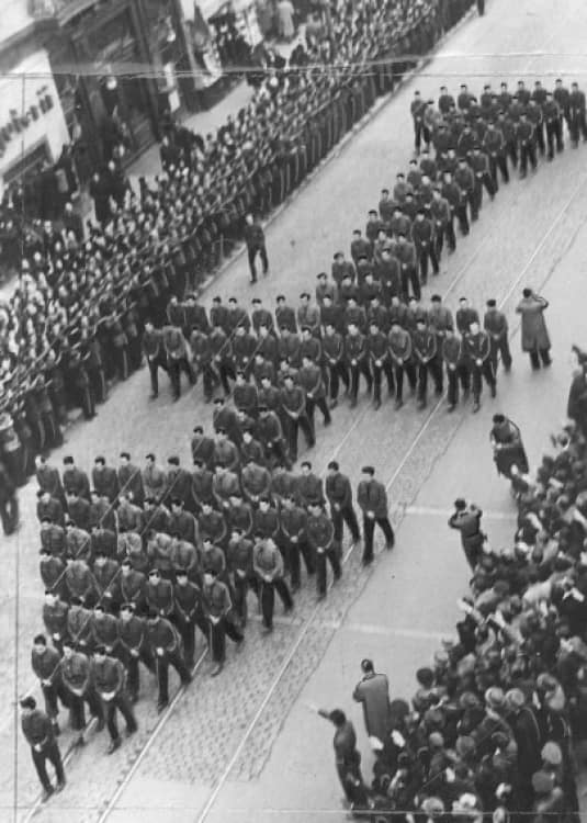 Funerariile lui Corneliu Zelea Codreanu FOTO arhivă