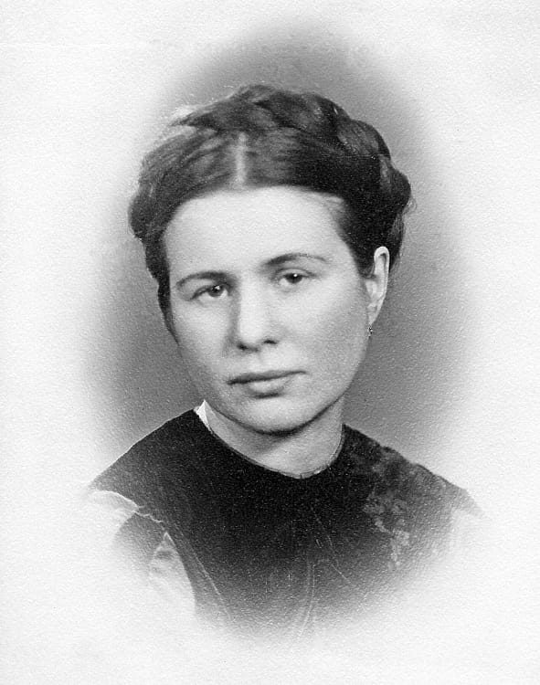 Fotografie cu Irena Sendler la vârsta de 32 de ani - eroina Holocaustului Sursă Wikipedia