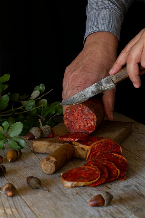 Chorizo, salamul specific zonei iberice. FOTO: pexels.com