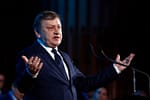 Crin Antonescu le răspunde celor care întreabă ce a făcut în ultimii 10 ani: Aveam lucruri mai importante de făcut decât politica / Am stat alături de familie, e timpul să stau alături de ţară