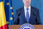 Iohannis nu își dă demisia: „Românii mi-au dat votul să fac lucrurile ca la carte și cartea este Constituția”