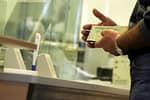 Vești bune pentru românii cu credite: Ratele la bănci s-ar putea reduce din luna aprilie 2025