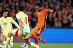 Probleme FC Barcelona! Un titular din apărare a ieșit accidentat în prima repriză din Olanda