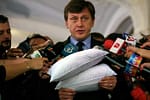 Crin și-a propus să fie mult mai harnic: a scăzut snooze-ul de la 4 ore la 3