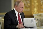 INTERVIU Omul care l-a creat pe Putin: Dacă vreți să vedeți viitorul Europei, citiți Supunere, de Houellebecq. Ne vom extinde în toate direcțiile!