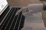 O descoperire neobișnuită privind oamenii care folosesc cel mai mult A.I.