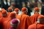 Alegerea unui nou papă este și o bătălie pentru păstrarea bazei de putere a Bisericii la Roma