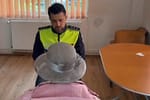O aplicație i-a furat unei profesoare din Deva 57.000 de lei. Doar a instalat-o pe telefon! Mărturia femeii