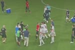 Gest incredibil al lui Andrei Rațiu: și-a lovit cu capul un coleg, după meciul care a dus Rayo în cupele europene