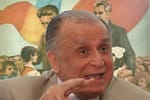 Niciun român nu a donat ieri sânge, de frică să nu-l salveze pe Iliescu