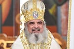 Patriarhul, mereu generos! Elevii cu 10 la Bac vor avea 5% reducere la cununii şi botezuri