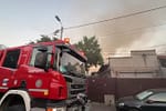 Incendiu puternic în sectorul 2, București: Flăcările s-au extins la patru case
