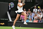 „A fost o nebunie!” Sabalenka, recunoscătoare: de ce face o reverență în fața publicului de la Wimbledon după meciul cu Emma Răducanu