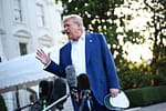 „Este o sumă ridicol de mare”. Cât cere Trump în procesul de calomnie contra „inutilului ziar de doi bani”