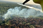 Incendiu de vegetație la Chilia Veche. Elicopterul Black Hawk, trimis să intervină