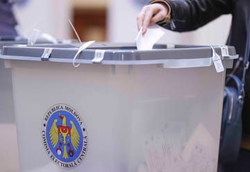 Sondaj în Republica Moldova: PAS conduce în opțiunile de vot, dar bătălia cu partidele pro-ruse se duce pentru aproape o treime din electorat