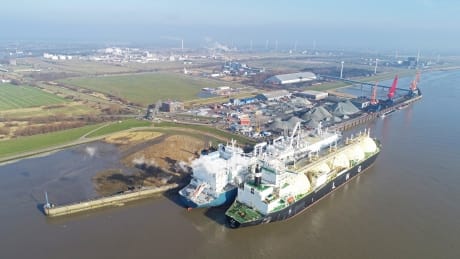 Marile provocări cu care se confruntă terminalele plutitoare de gaz natural lichefiat din Europa