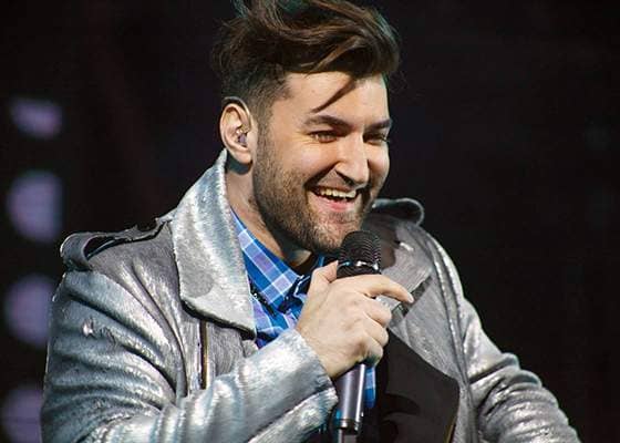 Onorariul Andrei e nimic! Smiley ia 30.000 de euro ca să NU cânte la Brăila