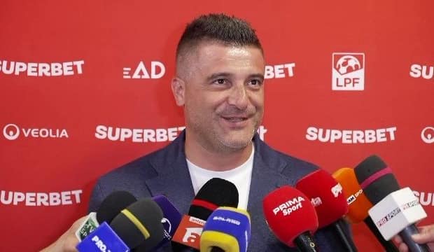 Daniel Niculae, tot un zâmbet după ce Hermannstadt a picat cu FCSB în prima etapă. Ianis Stoica ar putea fi vândut înaintea jocului