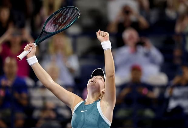 Tenisul feminin chiar are un nou superstar în 2025! După Swiatek, a bătut-o și pe Rybakina și e în finală la Dubai