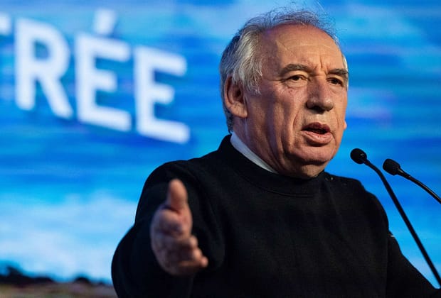 Premierul Franței promite să sprijine ancheta privind avalanșa de acuzații de pedofilie dintr-un internat catolic. Stânga îl acuzase că a mințit că nu cunoaște cazul